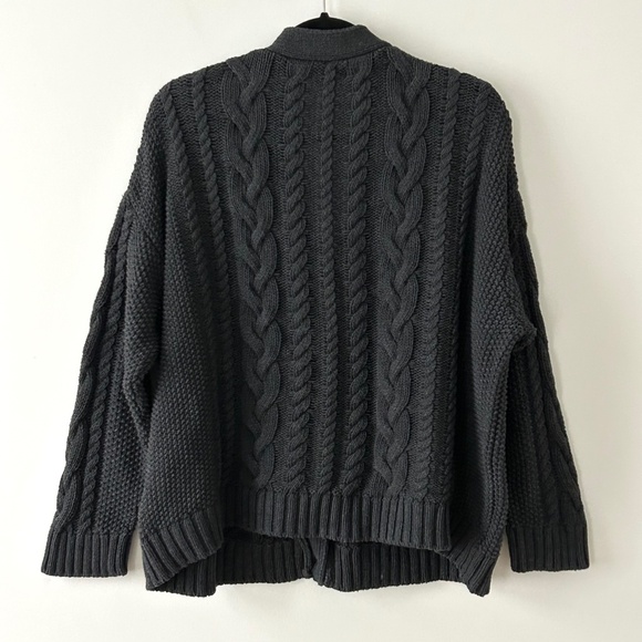 Quince 100% Organic Cotton Oversized Gray Cable Cardigan - Picture 9 of 16